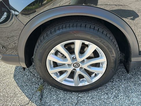 Certified 2022 Nissan Rogue Sport SV w/ Technology Package image 9