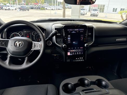 Used 2025 RAM 2500 Big Horn AWD/4WD image 27