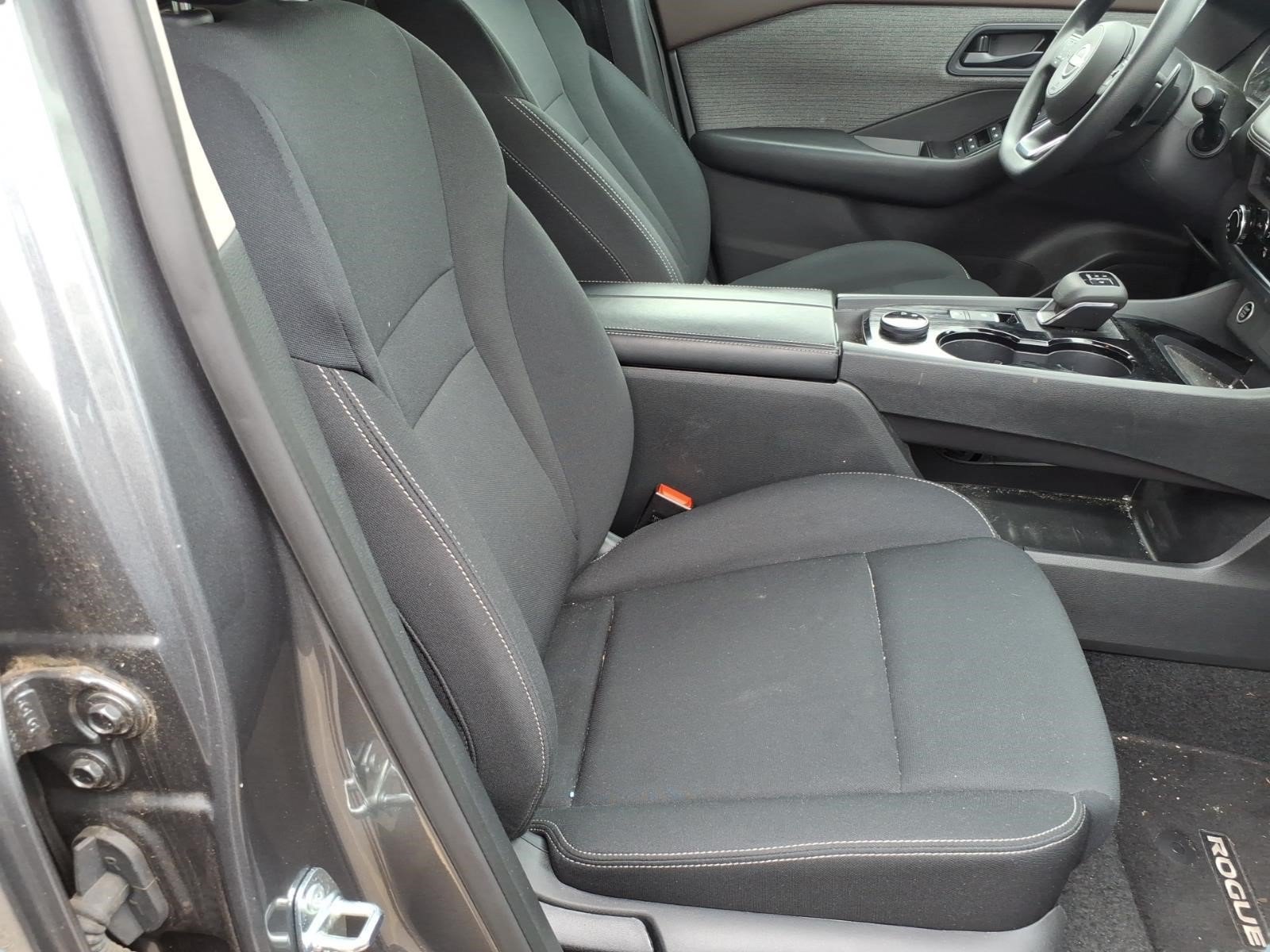 Used 2023 Nissan Rogue S AWD/4WD image 6