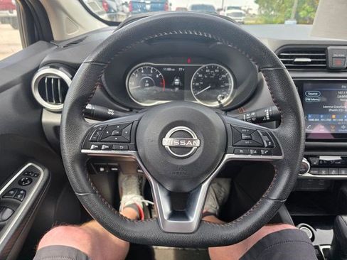 Used 2024 Nissan Versa SR FWD image 17