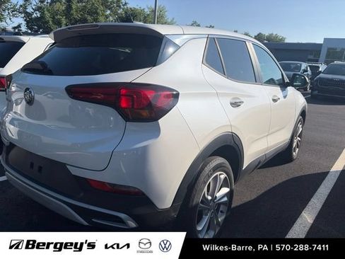 Used 2020 Buick Encore GX Preferred w/ Cold Weather Comfort Package AWD/4WD image 6