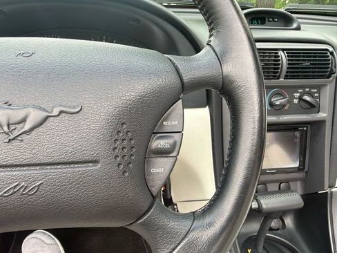 Used 1996 Ford Mustang GT RWD image 22