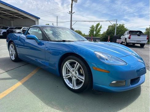 Used 2008 Chevrolet Corvette Coupe w/ Preferred Equipment Group RWD image 4