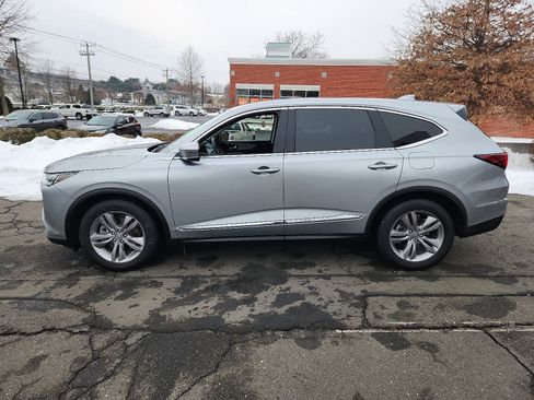 Used 2023 Acura MDX image 8