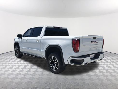 Used 2022 GMC Sierra 1500 AT4 w/ AT4 Premium Package AWD/4WD image 3