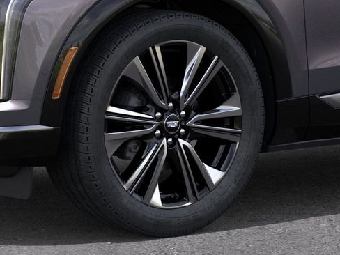 New 2026 Cadillac Optiq Luxury 2 image 9