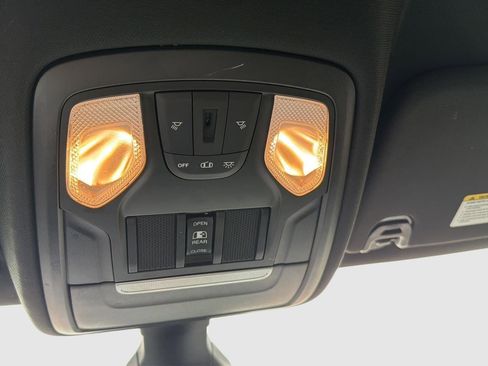 Used 2021 RAM 1500 Big Horn AWD/4WD image 16