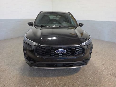 Used 2025 Ford Escape ST-Line Select AWD/4WD image 7