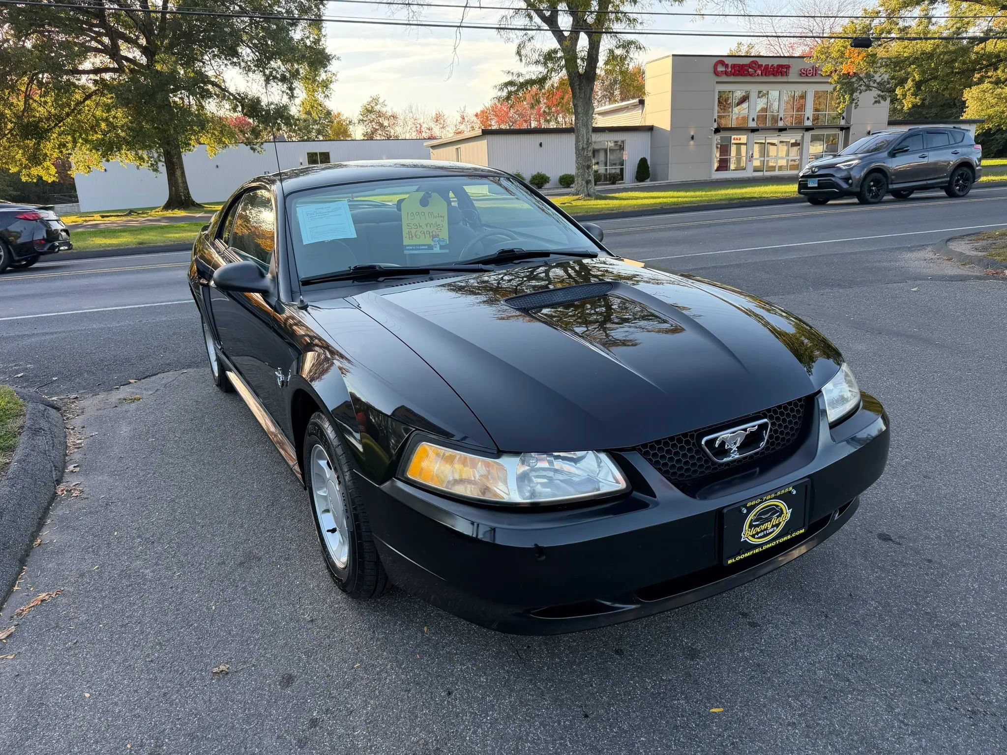 Used 1999 Ford Mustang Coupe RWD image 3