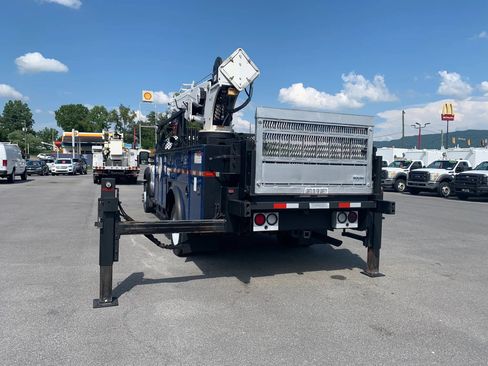 Used 2015 Ford F550 4x4 Regular Cab Super Duty image 40