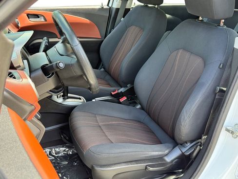 Used 2015 Chevrolet Sonic LT FWD image 9