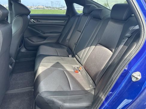Used 2019 Honda Accord Sport image 13