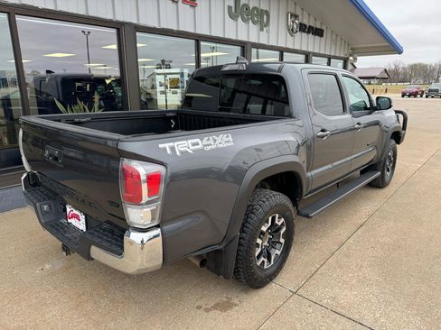 Used 2021 Toyota Tacoma TRD Off-Road image 7