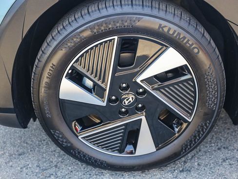 Certified 2026 Hyundai Ioniq 5 SE RWD image 9
