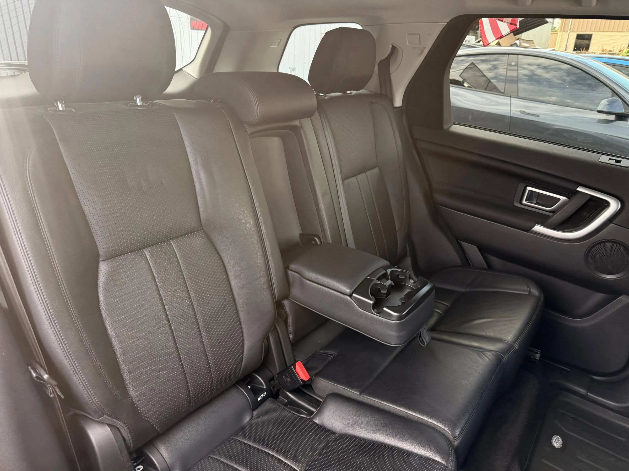 Used 2018 Land Rover Discovery Sport HSE AWD/4WD image 18