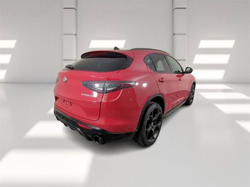 New 2025 Alfa Romeo Stelvio Sprint w/ Veloce Package image 4
