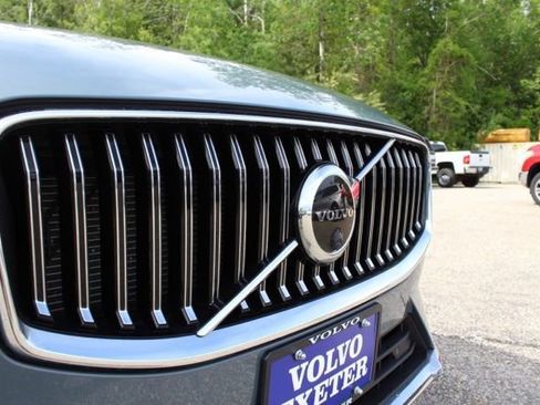 Certified 2023 Volvo XC60 B5 Plus AWD/4WD image 14