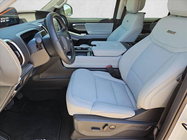 New 2027 Ford Expedition Platinum w/ Driver's Package RWD image 4