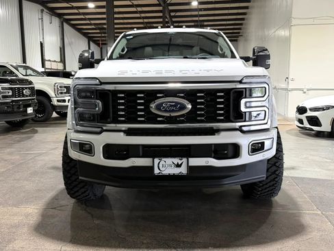 Used 2025 Ford F450 Platinum w/ Platinum Plus Package image 2