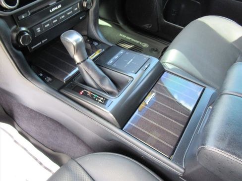 Used 2022 Lexus GX 460 Premium w/ Premium Package image 19