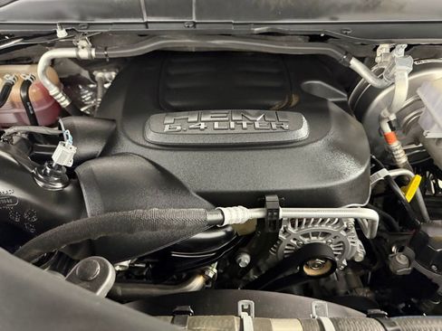 Used 2024 RAM 2500 Big Horn w/ Bed Utility Group image 33