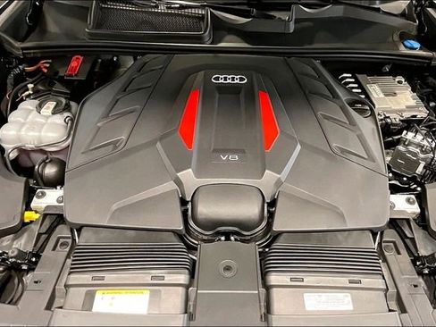 Certified 2022 Audi SQ8 Premium Plus image 10