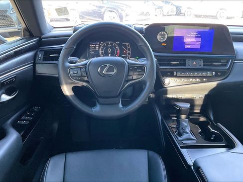 Certified 2024 Lexus ES 350 w/ Premium Package image 5