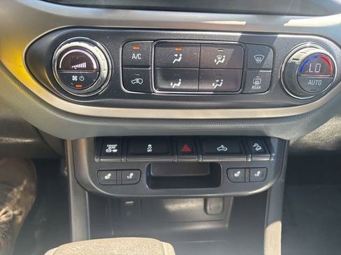 Used 2016 Chevrolet Colorado Z71 AWD/4WD image 24
