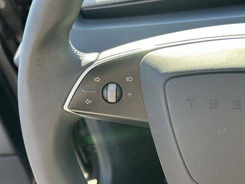 Used 2025 Tesla Model 3 Long Range image 24