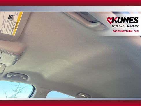 Used 2024 GMC Terrain SLT image 12