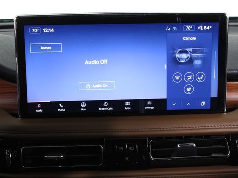 Used 2023 Lincoln Nautilus Reserve w/ Equipment Group 201A AWD/4WD image 7