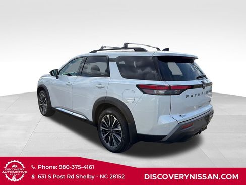 New 2026 Nissan Pathfinder Platinum AWD/4WD image 8