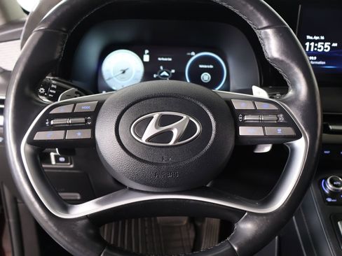 Used 2024 Hyundai Palisade Limited image 3