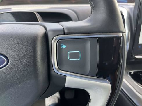 Certified 2025 Ford Expedition Platinum w/ Platinum Ultimate Package AWD/4WD image 22