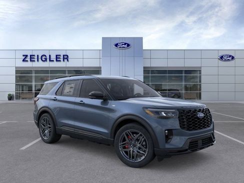 New 2026 Ford Explorer ST-Line w/ ST-Line Street Pack AWD/4WD image 7