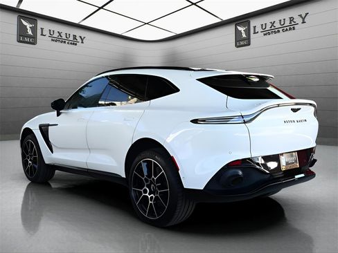 Used 2021 Aston Martin DBX image 5