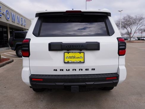 Used 2025 Toyota 4Runner TRD Sport Premium image 5