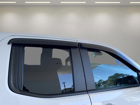 Used 2023 Chevrolet Silverado 1500 LT image 40