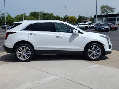 Used 2024 Cadillac XT5 Premium Luxury AWD/4WD image 4