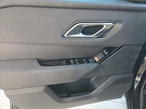 Used 2025 Land Rover Range Rover Velar Dynamic SE AWD/4WD image 32