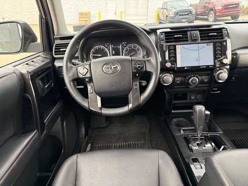 Used 2020 Toyota 4Runner Venture w/ Moonroof Package AWD/4WD image 19