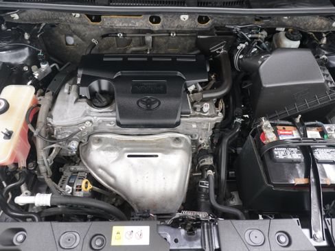 Used 2017 Toyota RAV4 LE FWD image 25