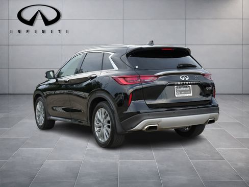 Used 2023 INFINITI QX50 Luxe FWD image 5