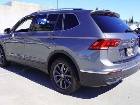 Used 2023 Volkswagen Tiguan SE image 5