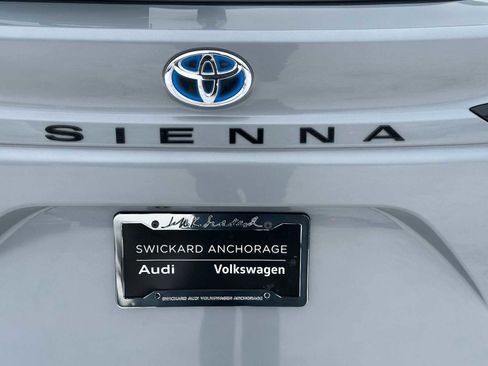 Used 2023 Toyota Sienna XSE image 13