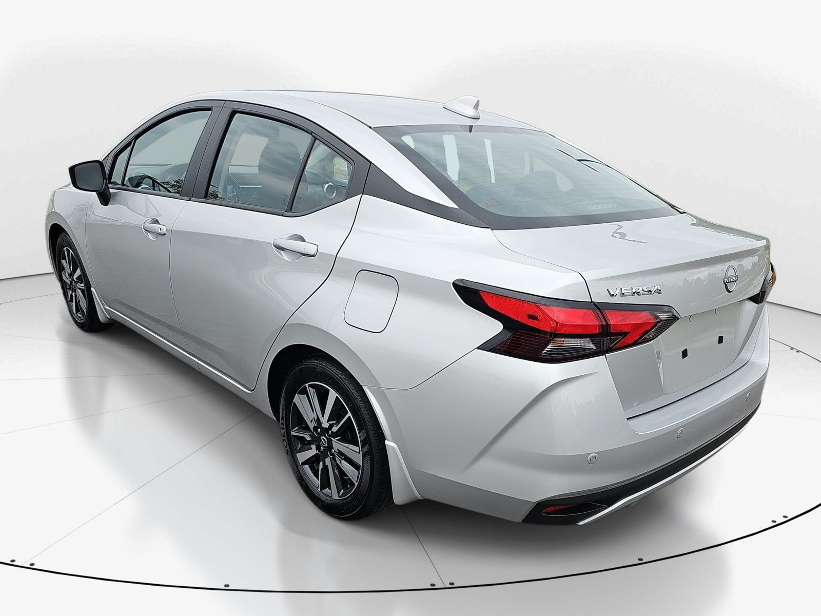 Used 2025 Nissan Versa SV w/ Trunk Package FWD image 6