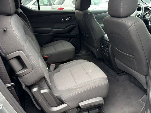 Used 2023 Chevrolet Traverse LT AWD/4WD image 21