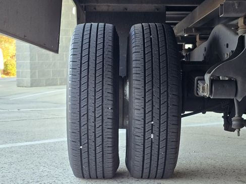 Used 2024 Ford E-350 and Econoline 350 Super Duty w/ Driver's Safety Package image 18