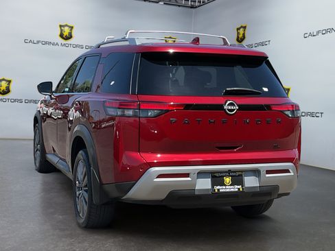 Used 2023 Nissan Pathfinder SL w/ SL Premium Package FWD image 7