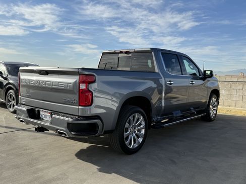Used 2021 Chevrolet Silverado 1500 High Country w/ Technology Package image 11
